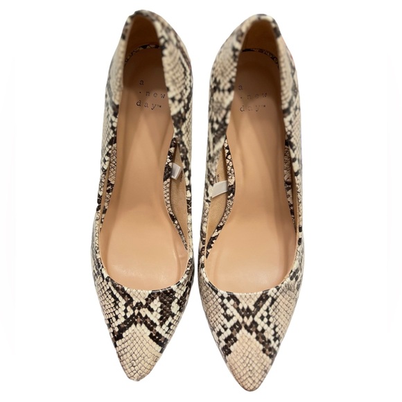 A new day shoes | Snakeskin | PreLoved | Size: 7.5 - Picture 2 of 4